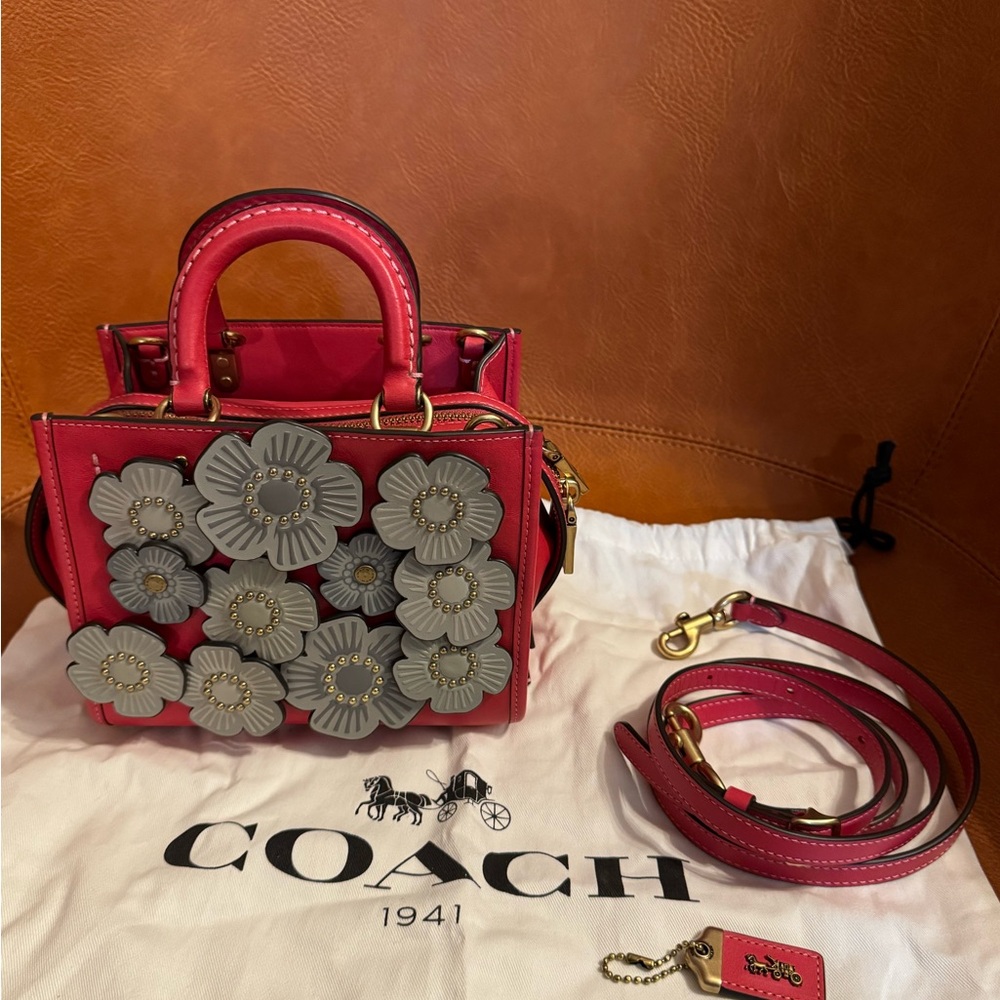 Coach Rogue 17 in pink vegetable tanned leather with grey tea roses